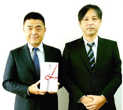 寄付箱によるチャリティ活動を実施しています